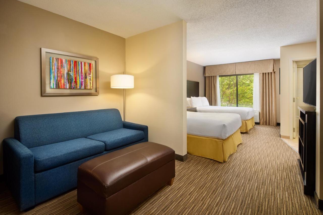 Holiday Inn Express & Suites Alpharetta By Ihg Eksteriør bilde