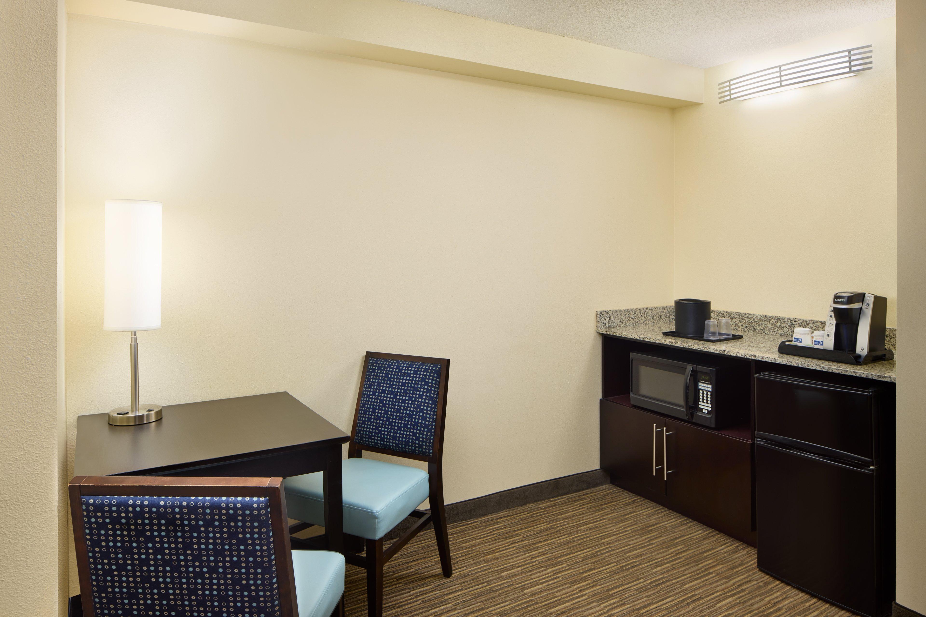 Holiday Inn Express & Suites Alpharetta By Ihg Eksteriør bilde